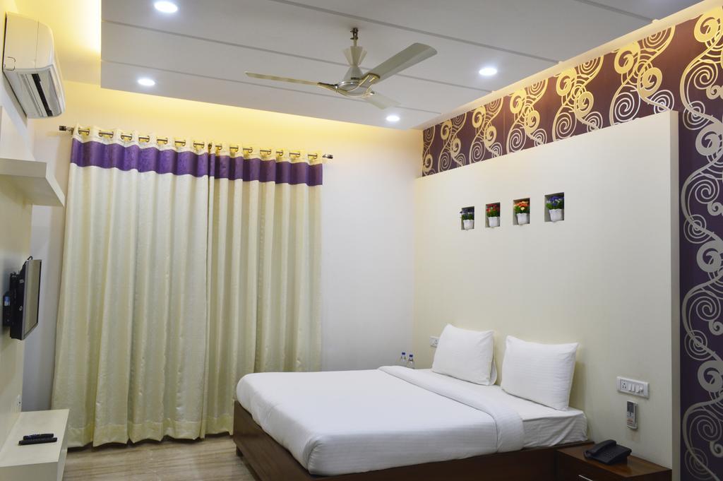 When In Gurgaon - Service Apartments, Near Medanta Medicity Delhi  Exterior foto